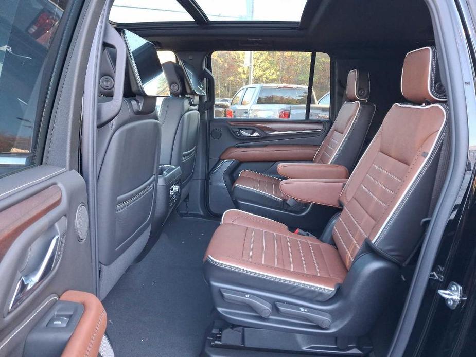 new 2024 GMC Yukon XL car, priced at $104,245