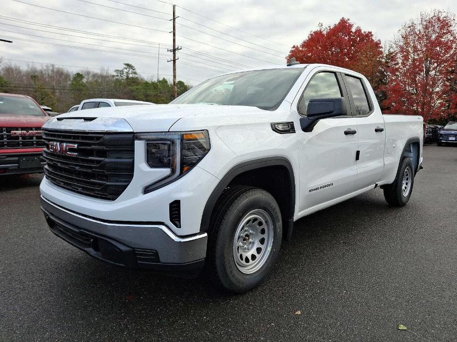 new 2025 GMC Sierra 1500 car, priced at $46,280