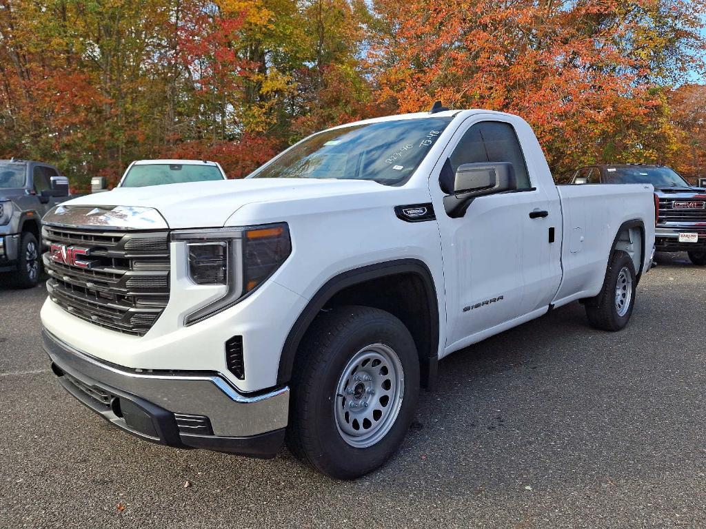 new 2025 GMC Sierra 1500 car, priced at $44,340