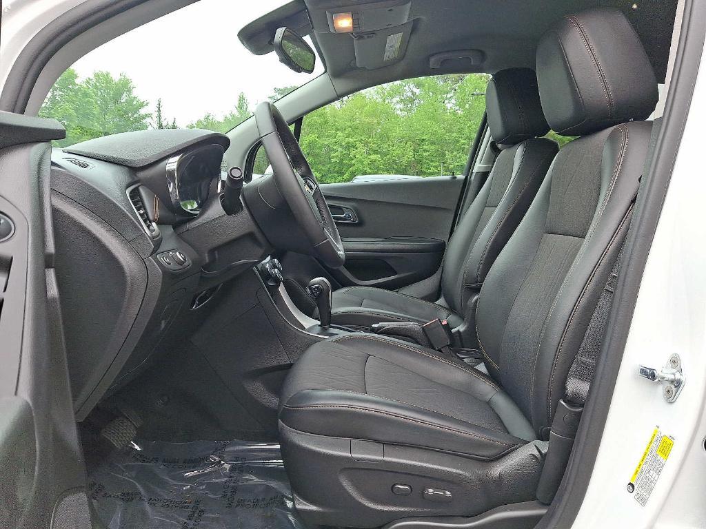used 2022 Chevrolet Trax car, priced at $19,995