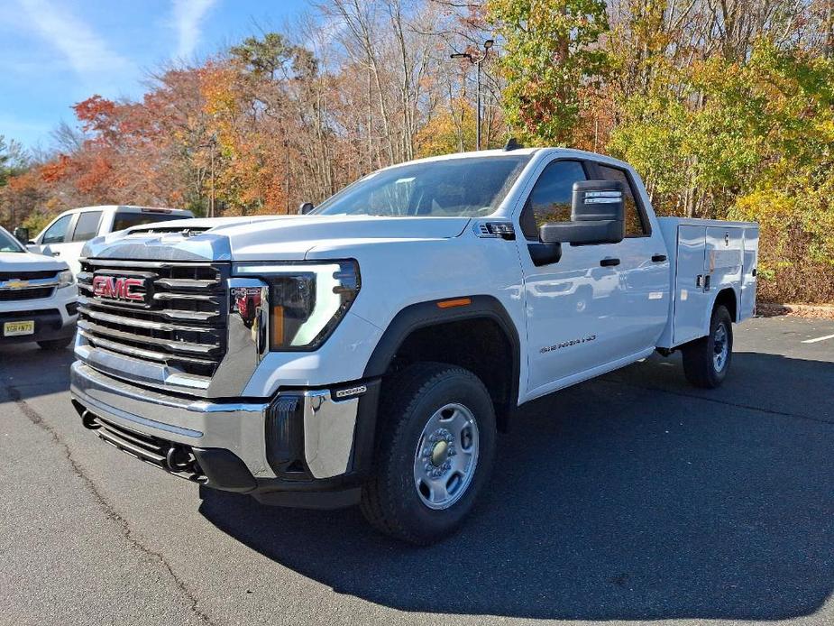 new 2025 GMC Sierra 2500 car, priced at $54,443