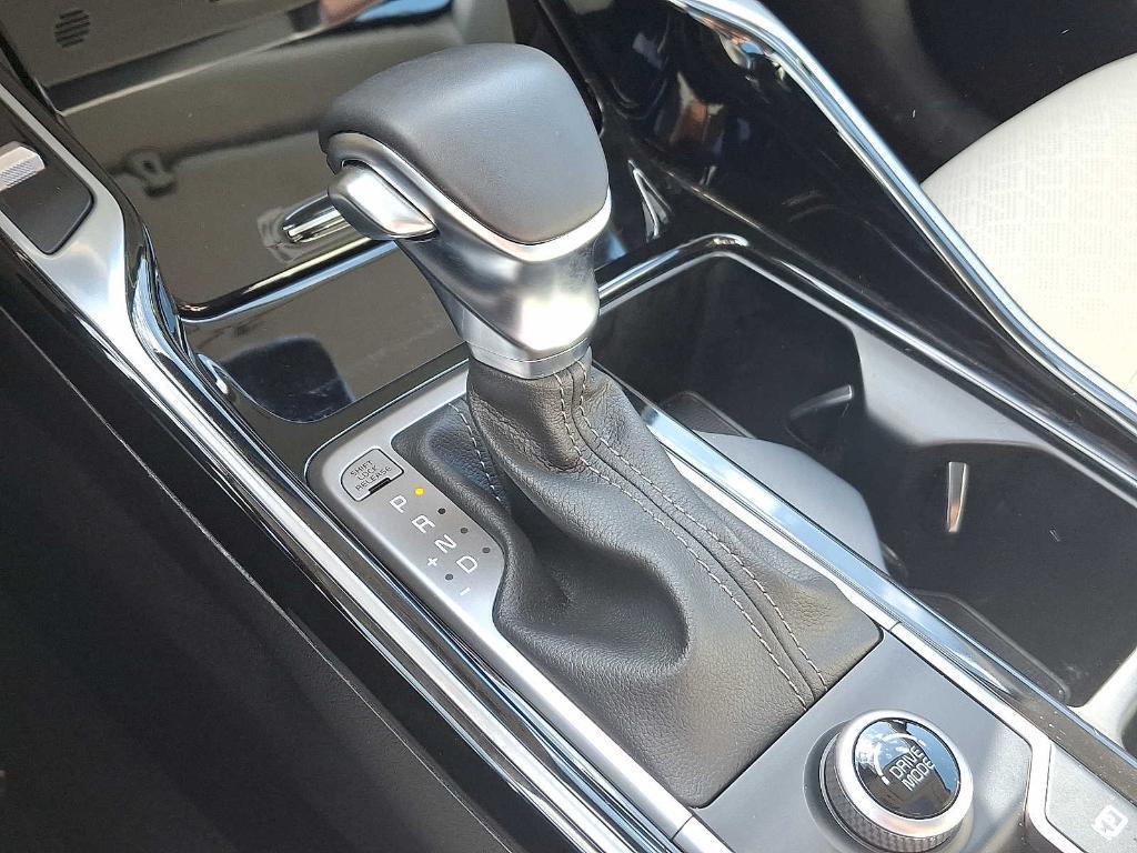 used 2022 Kia Sorento car, priced at $28,995