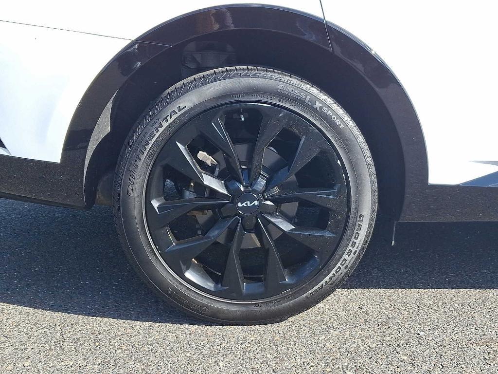 used 2022 Kia Sorento car, priced at $28,995