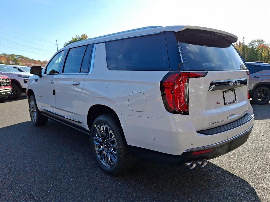 new 2024 GMC Yukon XL car, priced at $104,845