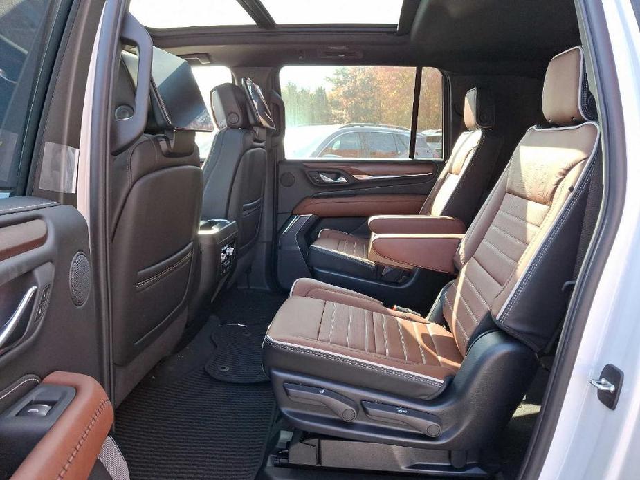 new 2024 GMC Yukon XL car, priced at $104,845