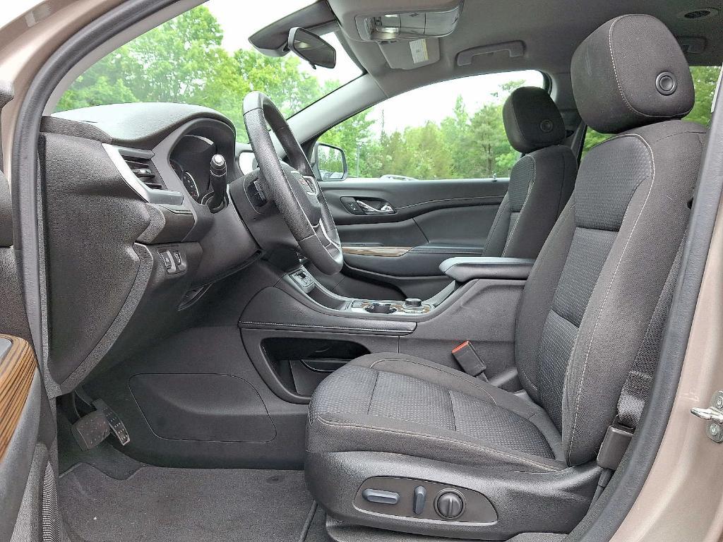 used 2022 GMC Acadia car, priced at $26,995