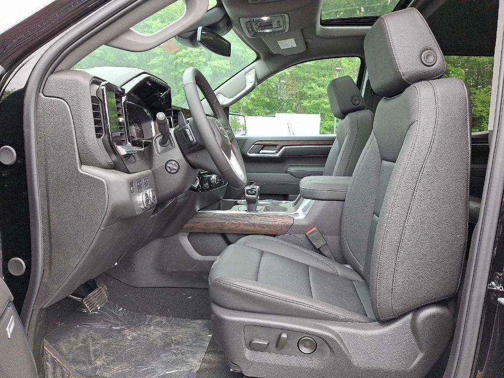 new 2025 GMC Sierra 1500 car, priced at $67,570