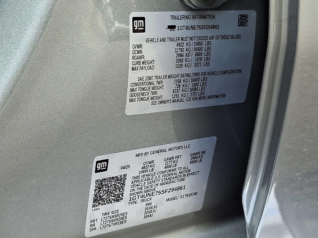 new 2025 GMC Sierra 2500 car, priced at $74,205