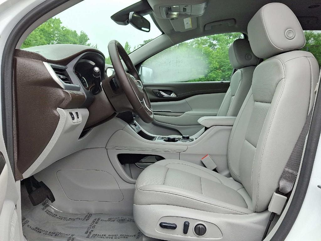 used 2023 GMC Acadia car, priced at $32,995