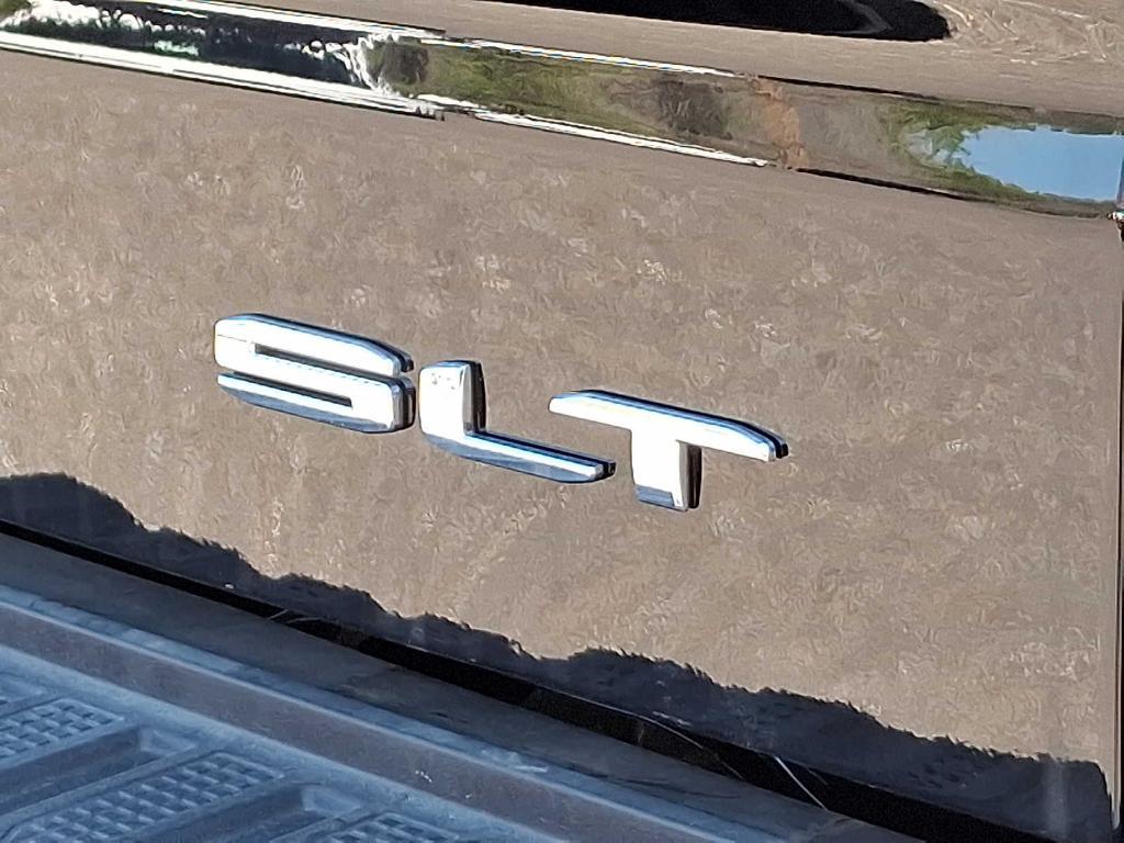 new 2025 GMC Sierra 1500 car, priced at $67,570