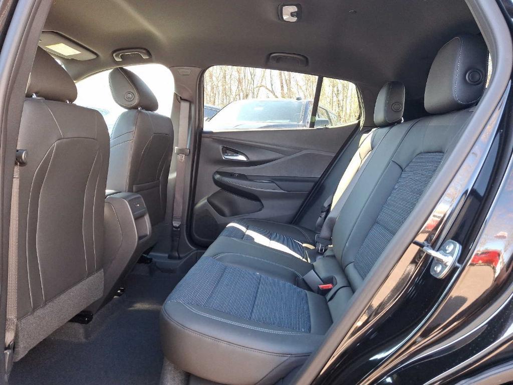 new 2025 Buick Envista car, priced at $27,180