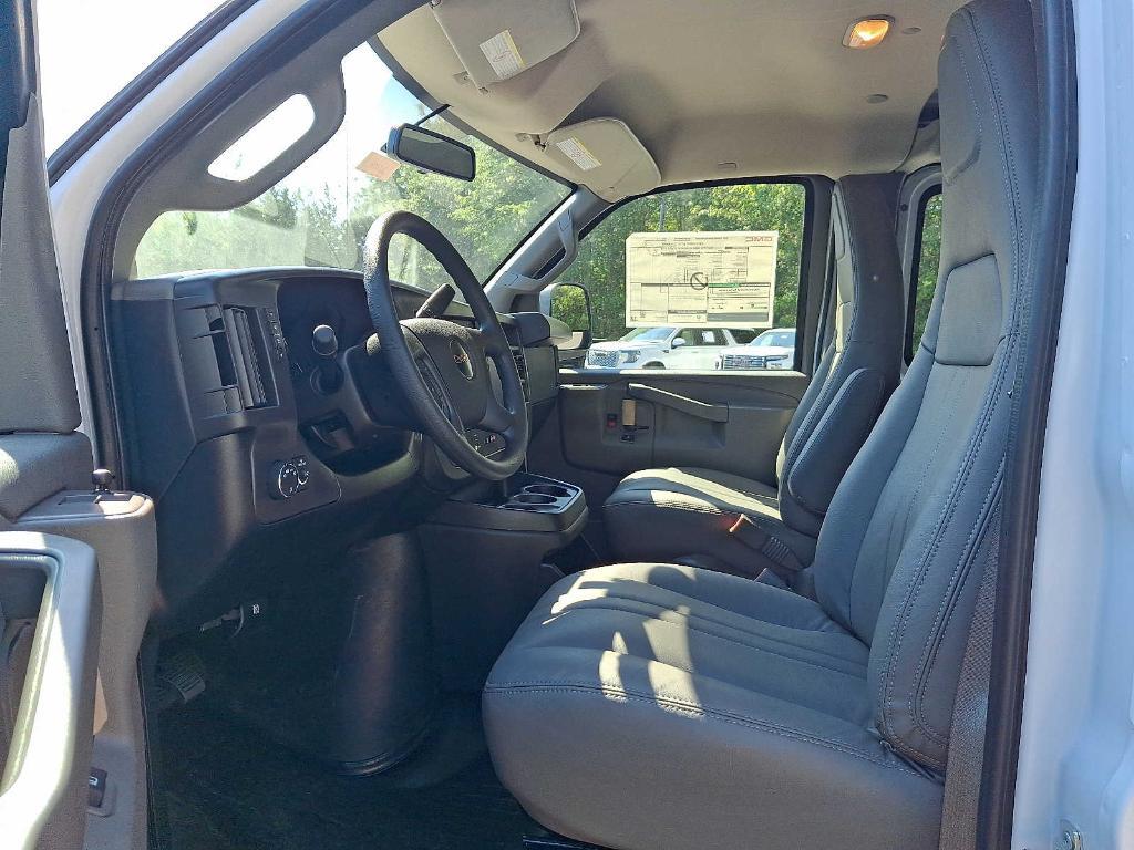 new 2025 GMC Savana 2500 car, priced at $45,420