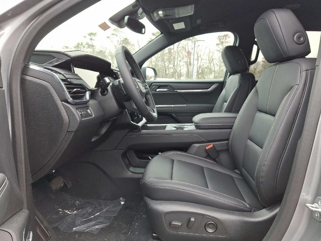 new 2025 GMC Acadia car, priced at $47,168