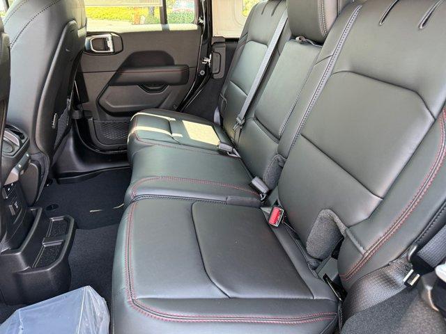 new 2025 Jeep Wrangler car, priced at $61,105
