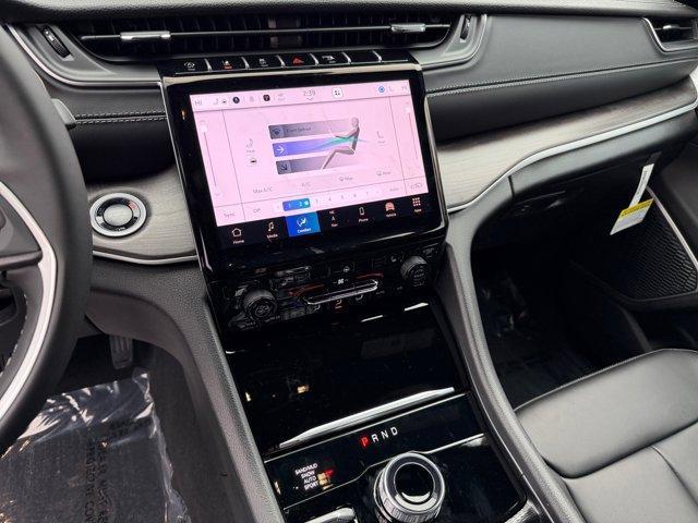 new 2025 Jeep Grand Cherokee car, priced at $43,441