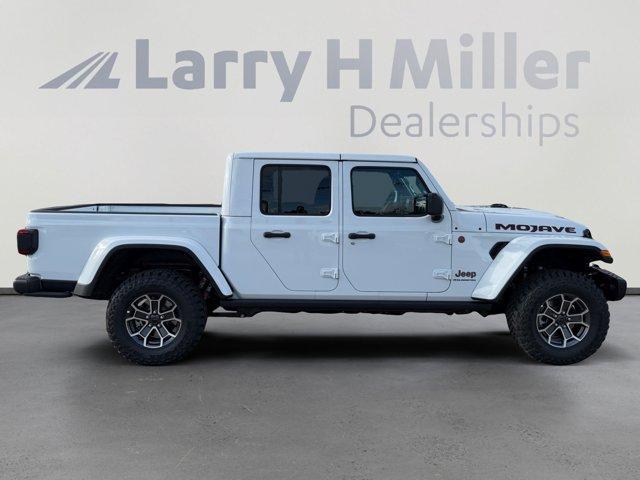 new 2025 Jeep Gladiator car, priced at $52,588