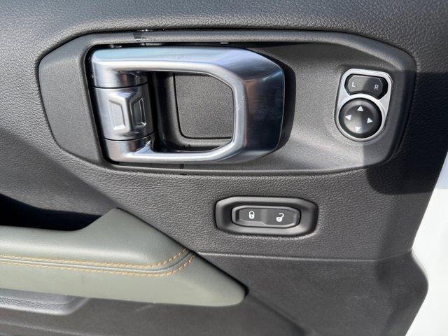 new 2025 Jeep Gladiator car, priced at $52,588