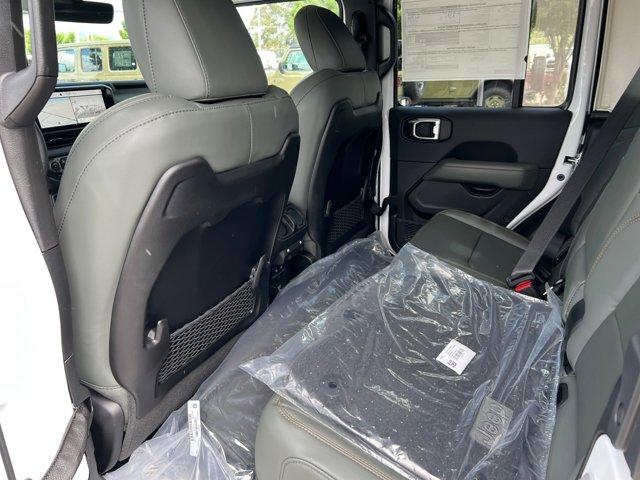 new 2025 Jeep Gladiator car, priced at $51,745