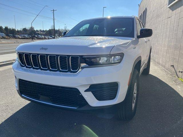 new 2025 Jeep Grand Cherokee car, priced at $37,809