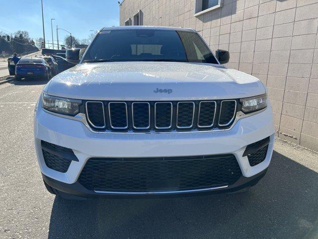 new 2025 Jeep Grand Cherokee car, priced at $37,809