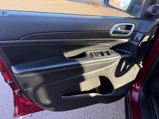 used 2018 Jeep Grand Cherokee car, priced at $14,541