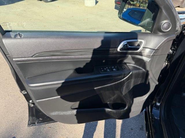 used 2022 Jeep Grand Cherokee WK car, priced at $25,991