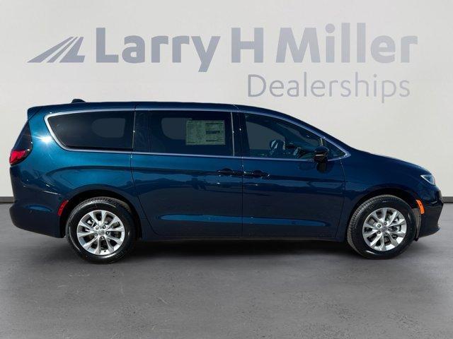 new 2025 Chrysler Pacifica car, priced at $46,910