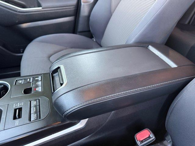used 2023 Toyota Highlander car, priced at $34,750