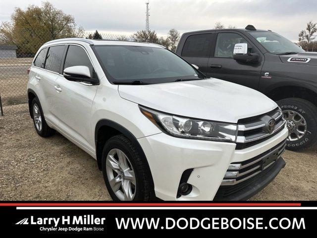 used 2019 Toyota Highlander car, priced at $28,885