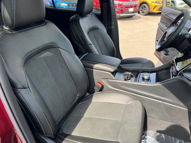 new 2025 Jeep Grand Cherokee L car, priced at $43,784