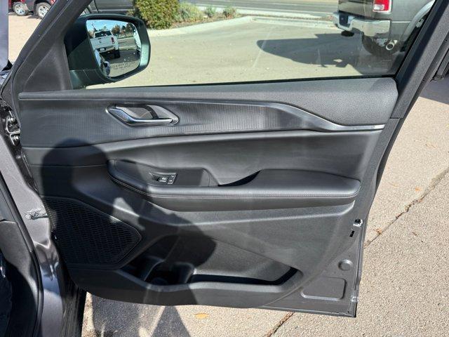 new 2025 Jeep Grand Cherokee car, priced at $35,656