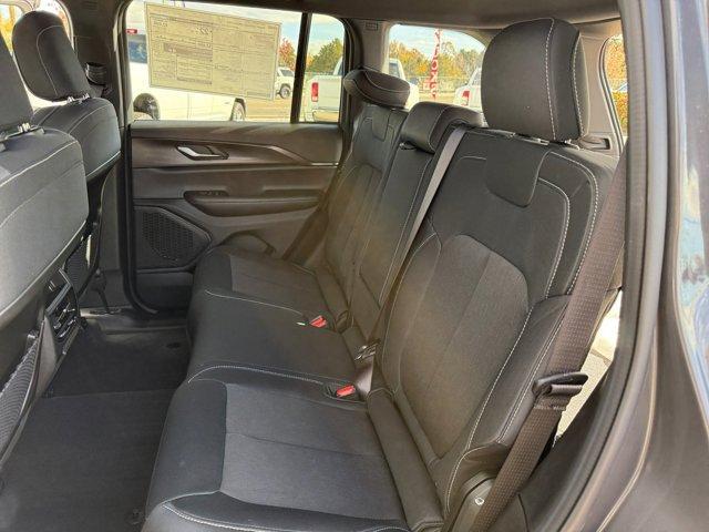 new 2025 Jeep Grand Cherokee car, priced at $35,656