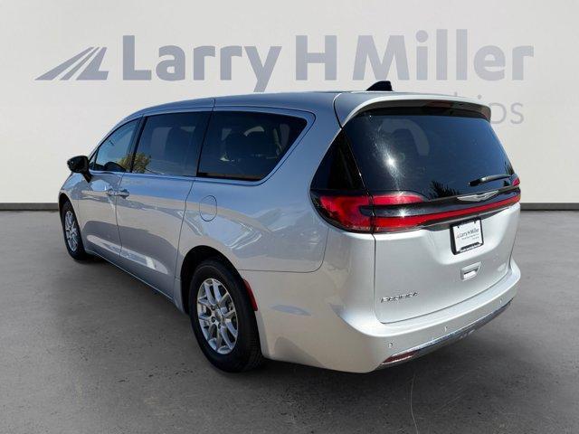 used 2024 Chrysler Pacifica car, priced at $33,205
