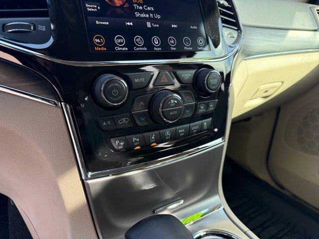 used 2021 Jeep Grand Cherokee car, priced at $27,675