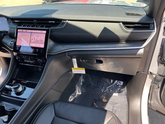 new 2025 Jeep Grand Cherokee car, priced at $50,331
