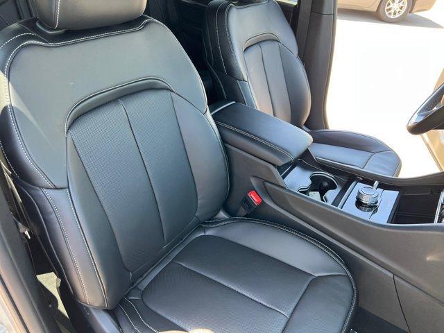 new 2025 Jeep Grand Cherokee car, priced at $50,331
