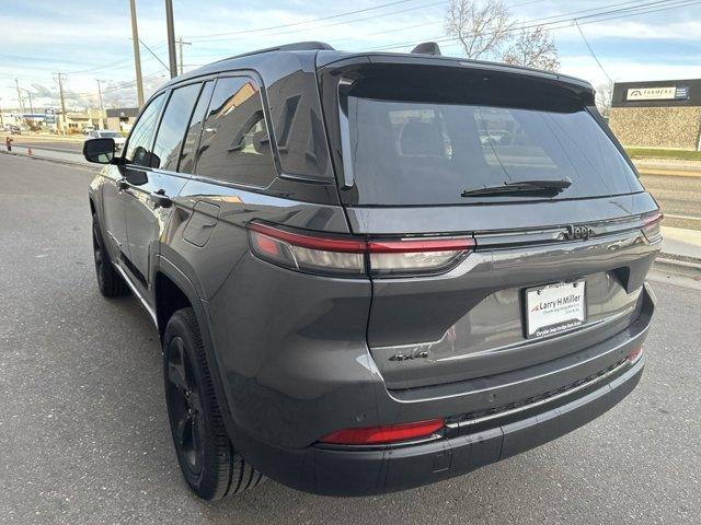 new 2025 Jeep Grand Cherokee car, priced at $42,069