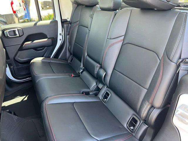 new 2025 Jeep Gladiator car, priced at $55,132