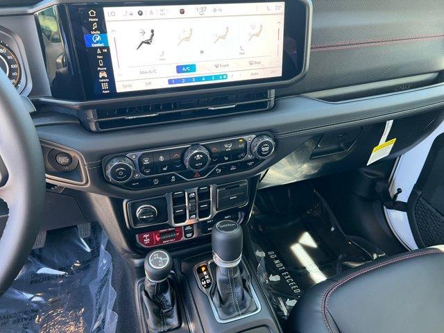 new 2025 Jeep Gladiator car, priced at $55,132