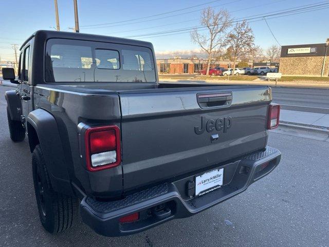 new 2025 Jeep Gladiator car, priced at $40,785