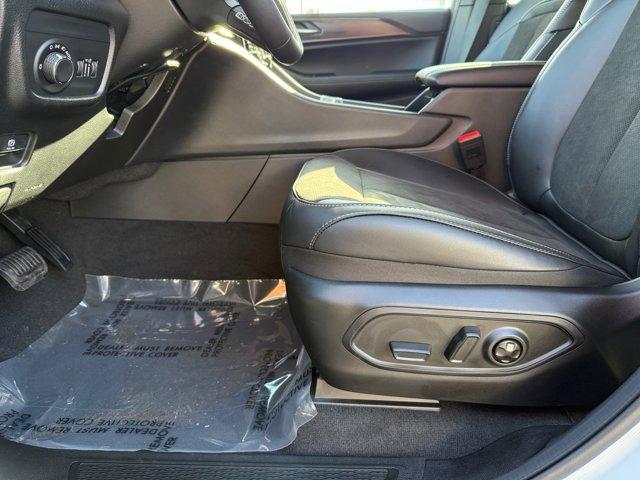 new 2025 Jeep Grand Cherokee L car, priced at $43,697