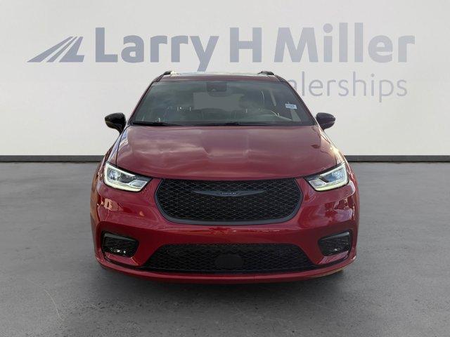 new 2026 Chrysler Pacifica car, priced at $55,735