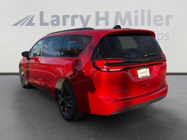 new 2026 Chrysler Pacifica car, priced at $55,735