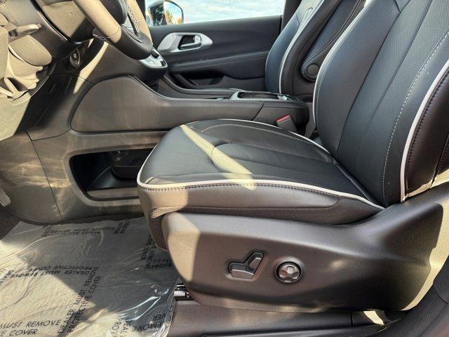 new 2026 Chrysler Pacifica car, priced at $55,735