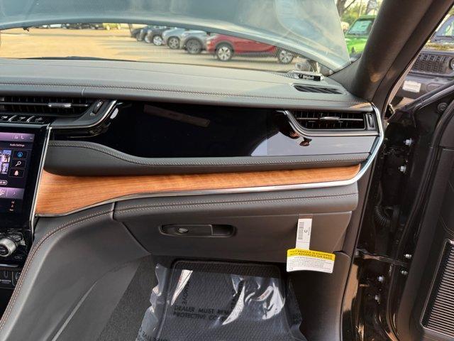 new 2025 Jeep Grand Cherokee car, priced at $62,065
