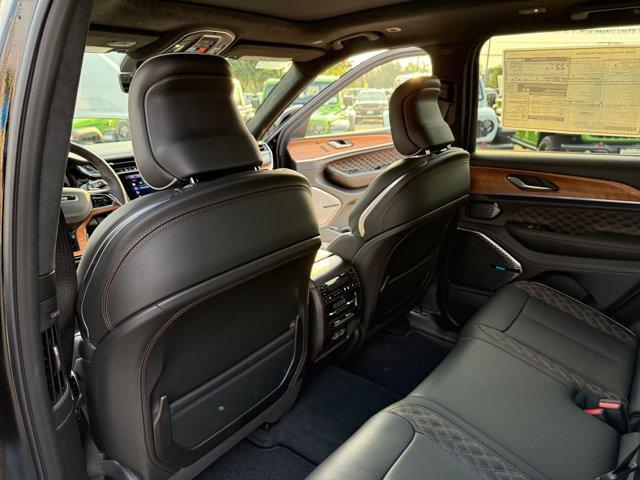 new 2025 Jeep Grand Cherokee car, priced at $62,065
