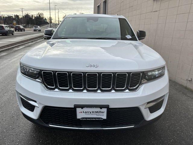 new 2025 Jeep Grand Cherokee car, priced at $47,148