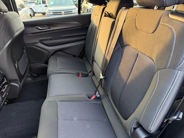 new 2025 Jeep Grand Cherokee L car, priced at $39,617