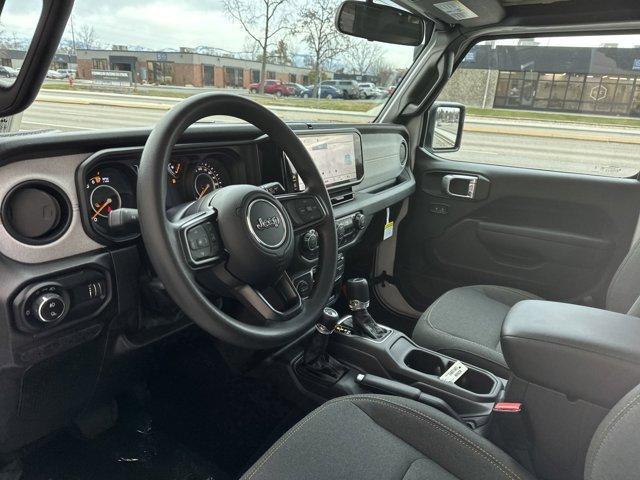 new 2025 Jeep Gladiator car, priced at $40,190