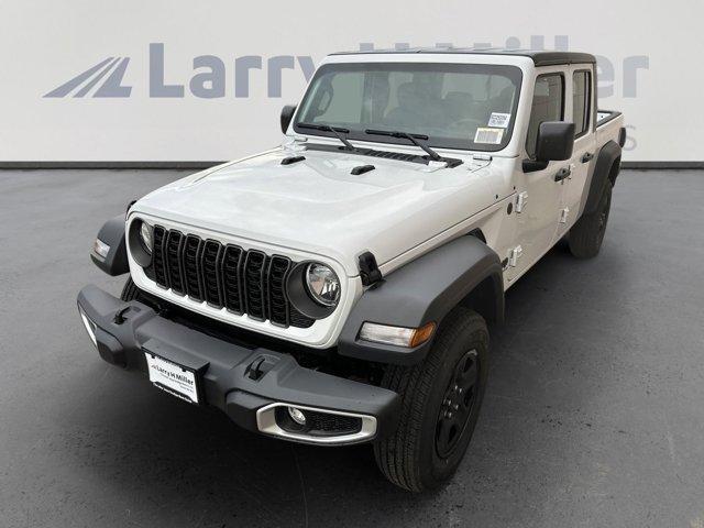 new 2025 Jeep Gladiator car, priced at $40,190